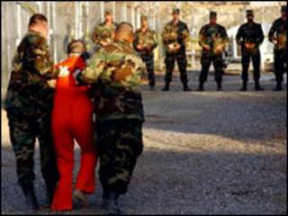 Prisioneiro em Guantánamo (arquivo)