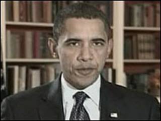 Barack Obama em seu 1º vídeo semanal