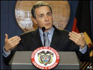 Álvaro Uribe, presidente da Colômbia (arquivo)