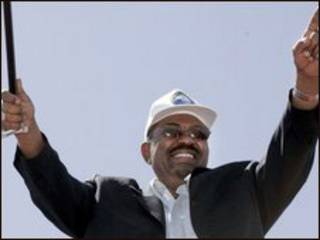 Omar al-Bashir (arquivo)
