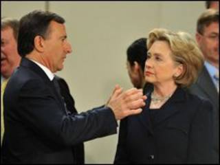 Ngoại trưởng Ý, Franco Frattini, và Ngoại trưởng Mỹ Hillary Clinton