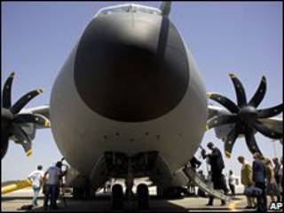 Phi cơ A400M của hãng Airbus