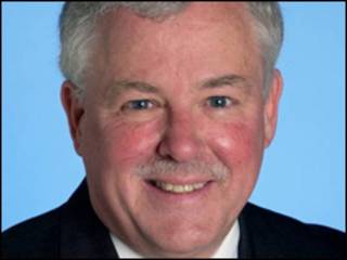 Giáo sư Carl Thayer