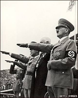 Adolf Hitler, en los Juegos Olímpicos de Berlín, en 1936.