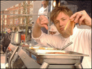 Đầu bếp Jamie Oliver hồi 2005