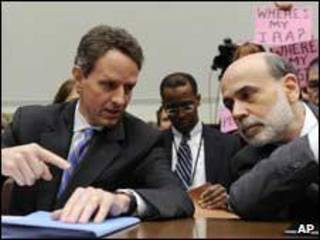 O secretário do Tesouro dos Estados Unidos, Ben Bernanke, e o presidente do Federal Reserve Bank, Ben Bernanke