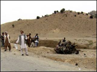 خوست کې د يوې مخکنۍ چاودنې عکس ګورﺉ