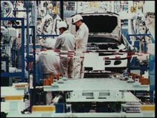 Dây chuyền lắp ráp xe hơi ở Nhật Bản