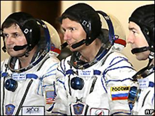 Charles Simonyi, Gennady Padalka y Michael Barratt