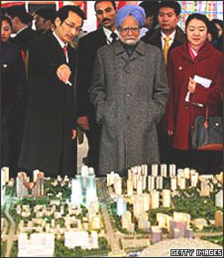 O premiê Manmohan Singh em visita à China em janeiro de 2008