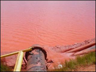 Bùn đỏ từ khai thác bauxite