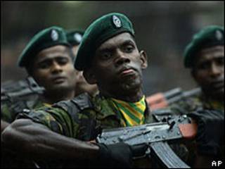 Policías en Sri Lanka (Foto: Archivo)