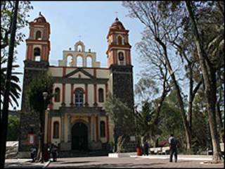 Santuario de la Virgen de la Bala, en México.
