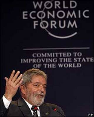 Luiz Inácio Lula da Silva em discurso no Fórum Econômico Mundial para a América Latina