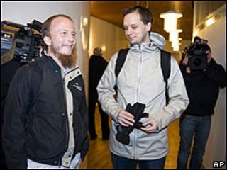 Gottfrid Svartholm Warg (à esq.) e Peter Sunde, do Pirate Bay