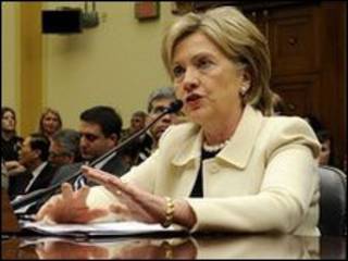 Bà Hillary Clinton