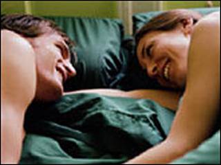 Casal na cama