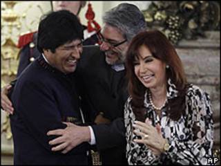 Los presidentes de Argentina, Bolivia y Paraguay, en el acuerdo sobre la Guerra del Chaco.