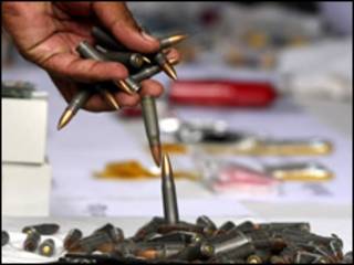 شدت پسندوں کا اسلحہ: فائل فوٹو
