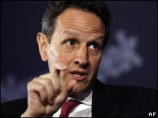 O secretário do Tesouro dos EUA, Timothy Geithner, durante evento nesta segunda-feira (AP)