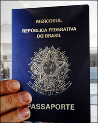 Passaporte brasileiro (Foto: Antonio Cruz/ABr)