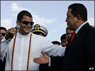 Los presidentes de Venezuela y Ecuador, Hugo Chávez y Rafael Correa.
