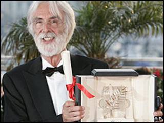 Michael Haneke, director de la película ganadora de la Palma de Oro en Cannes, Das Weisse Band.