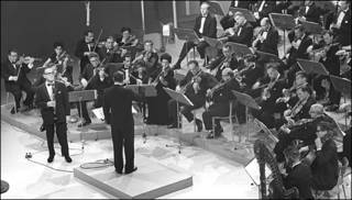 Benny Goodman (con anteojos y el clarinete en la mano) en 1964