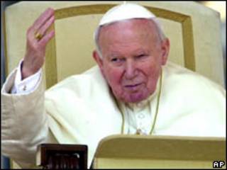 O papa João Paulo 2º em foto de 2002 (AP)