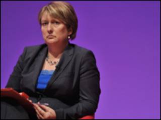 La ministra británica de Interior, Jacqui Smith