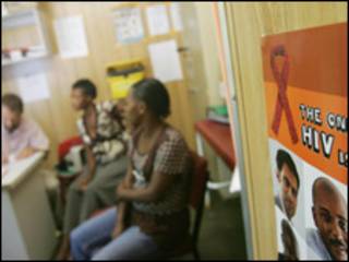 Clínica de antirretrovirales en Kwa Zulu Natal, Sudáfrica, 2008