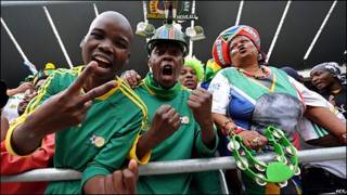 Seguidores de la selección sudafricana de fútbol.