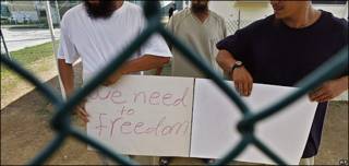 Uigures protestan en Guantánamo