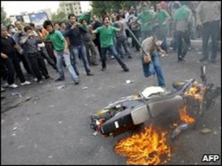 Protesto em Teerã