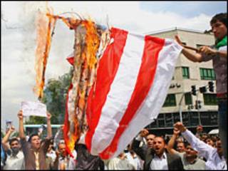 راهپیمایی روز 13 آبان در تهران