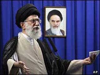 آیت الله خامنه ای