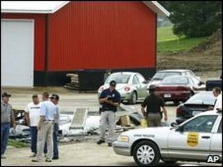 Policiais na escola Aplington-Parkesburg