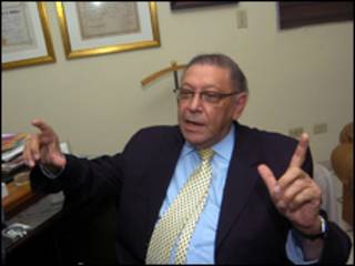 Enrique Ortez Colindres, canciller del gobierno interino de Honudras. Foto cortesía periódico El Heraldo.