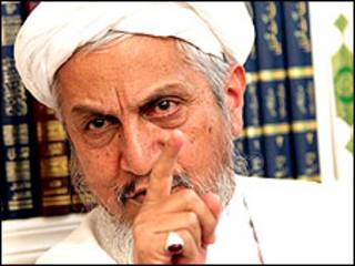 عکس از وبسایت رسمی آیت الله یوسف صانعی