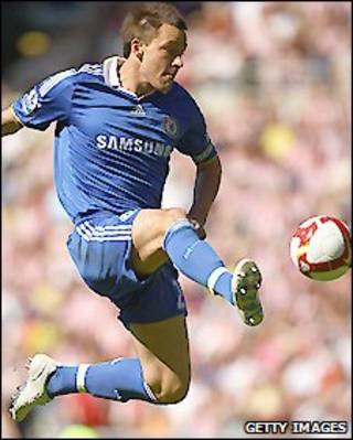 Thủ quân John Terry của Chelsea có hợp đồng ba năm với đội