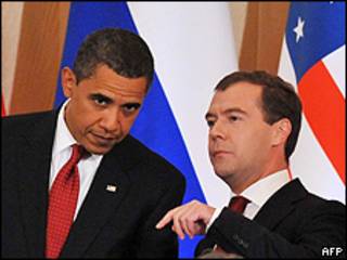 Barack Obama y Dmitry Medvedev en el Kremlin / Foto de archivo