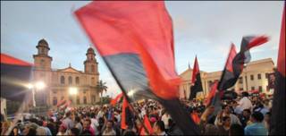 Manifestación sandinista en Managua, junio de 2009