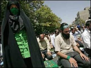 نماز جمعه 26 تیر با امامت علی اکبر هاشمی رفسنجانی صحنه اعتراض مخالفان شد
