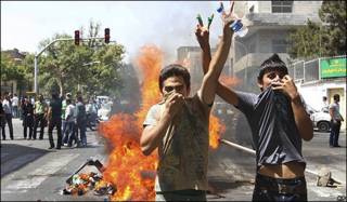 Protestas en Teherán de los simpatizantes de Mousavi.
