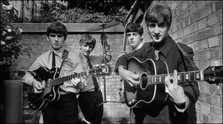 Ảnh ban nhạc The Beattles do Terry O'Neill chụp