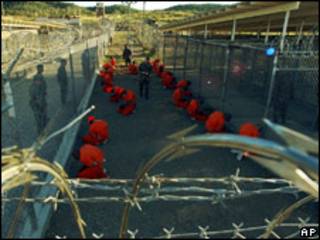 Prisioneros en Guantánamo
