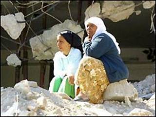 لاجئات فلسطينيات