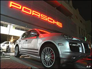 Concesionaria de automóviles Porsche