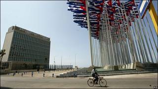 Oficina de intereses estadounidenses en La Habana.