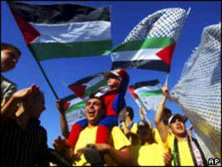 مؤيدون لفتح في الضفة الغربية
